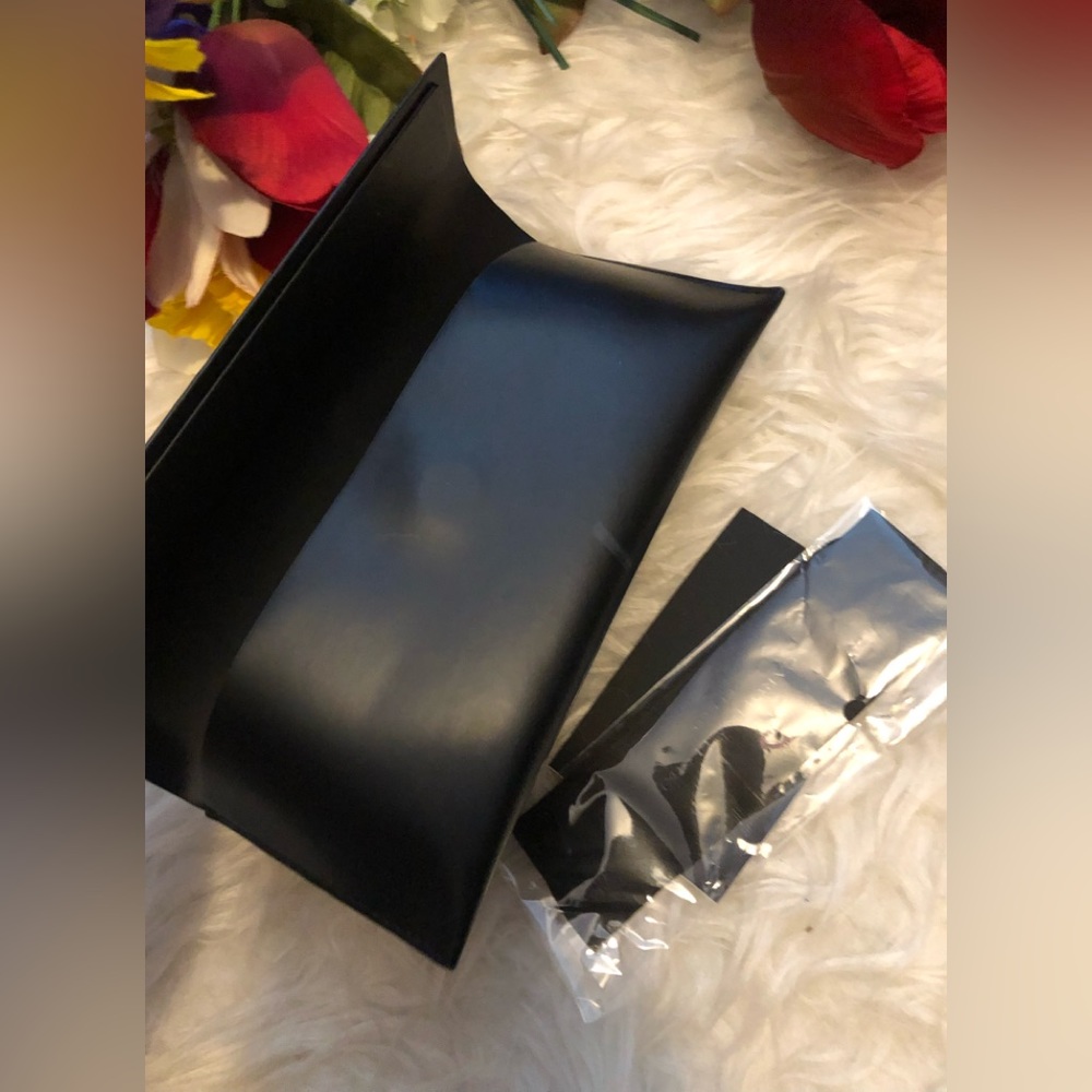 Glasses Case - image 2